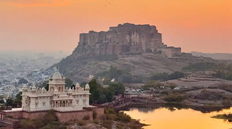 Antique Furniture Buying Guide in Jodhpur