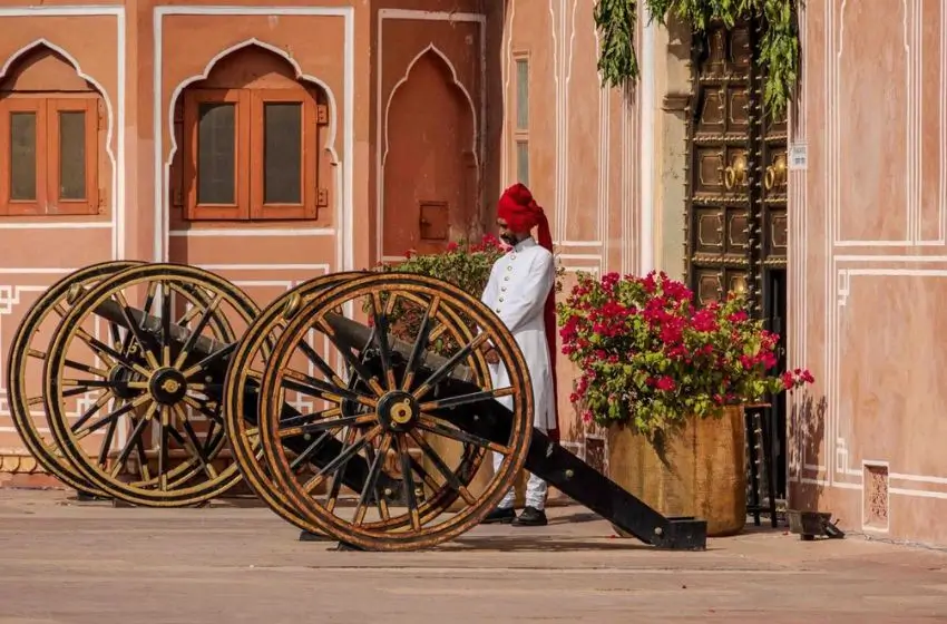 Delhi to Jaipur by Private Car: Distance, Route, Toll Cost and Complete Travel Guide for Tourists