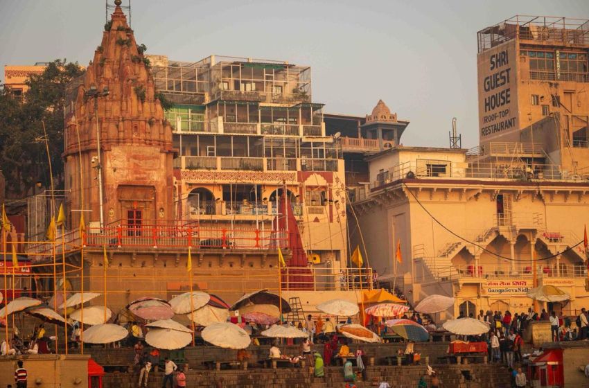 Private Driver Hire in Varanasi: Complete Car Tour Guide for Ghats, Temples and Sarnath